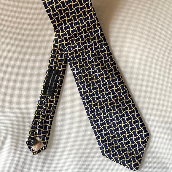 Vintage pure silk tie from Kilgour French & Stanbury of Savile Row London - Picture 1 of 4